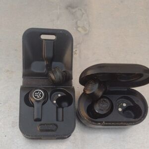 JLab Black Wireless Earbuds  with Charging Case(2)